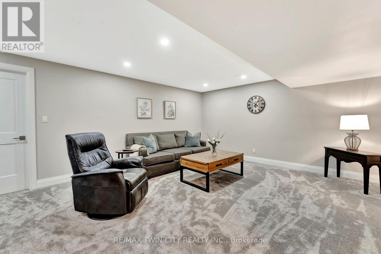 12 - 68 Cedar Street, Brant, Ontario  N3L 0H7 - Photo 31 - X12261426