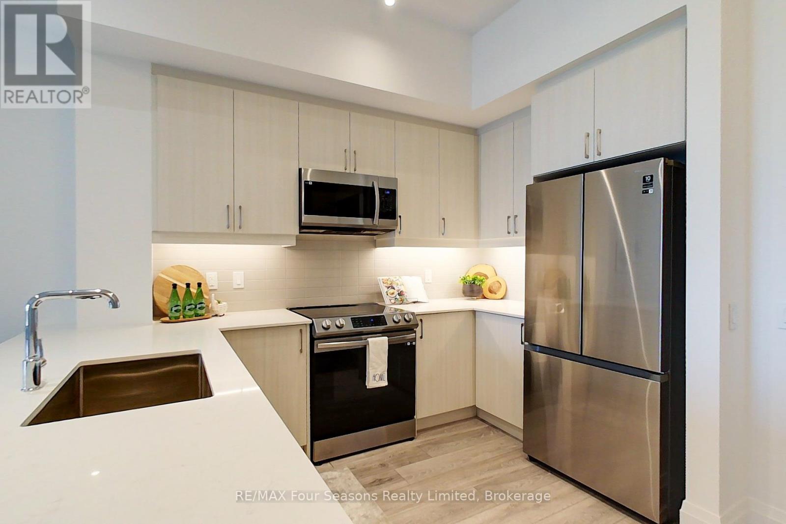 402 - 1 Hume Street, Collingwood, Ontario L9Y 0X3 - Photo 12 - S12371300