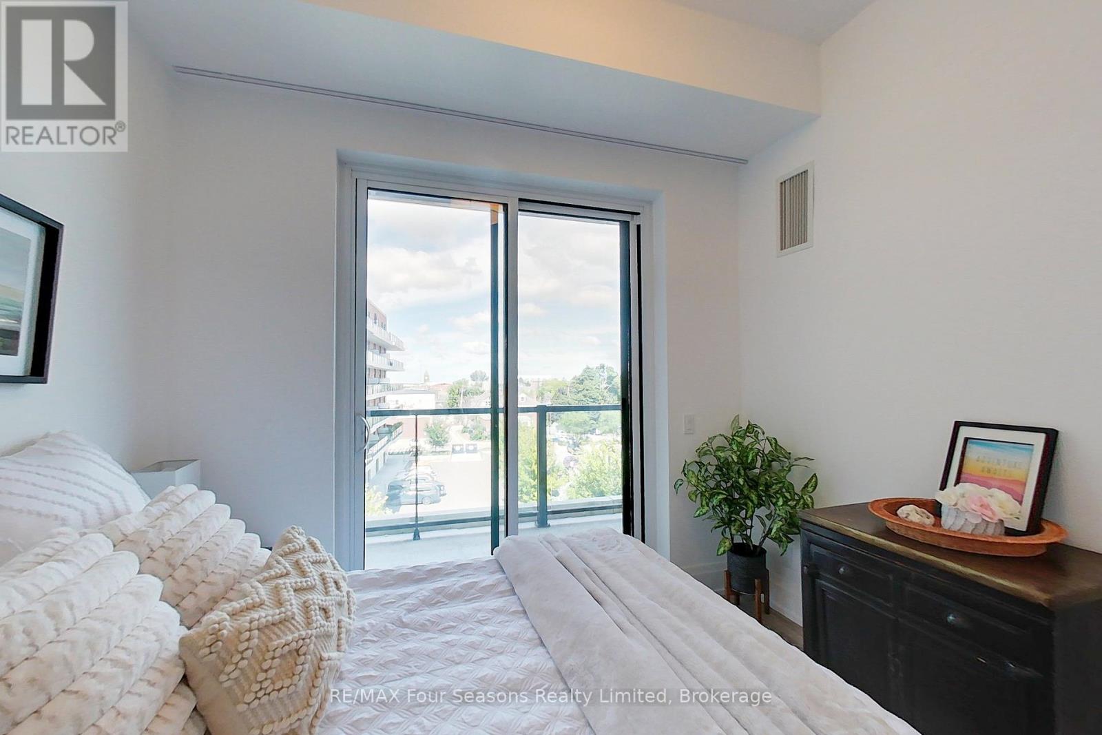 402 - 1 Hume Street, Collingwood, Ontario L9Y 0X3 - Photo 22 - S12371300