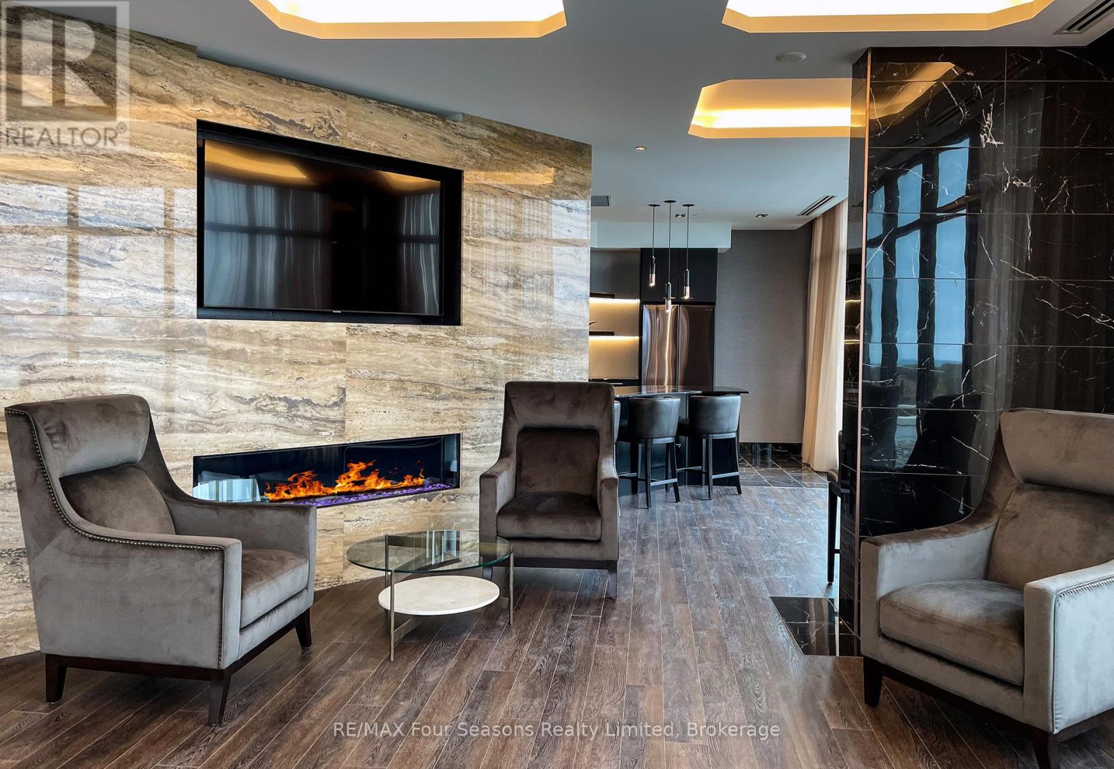 402 - 1 Hume Street, Collingwood, Ontario L9Y 0X3 - Photo 33 - S12371300