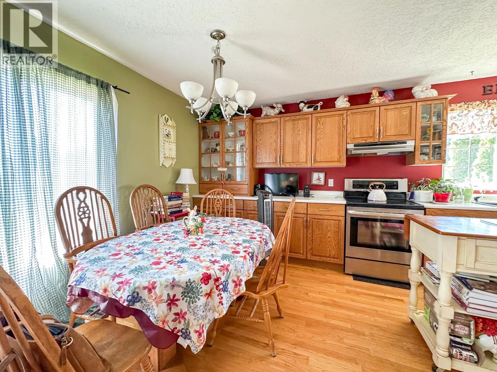 19 Ingenika Drive, Mackenzie, British Columbia  V0J 2C0 - Photo 4 - R3041539