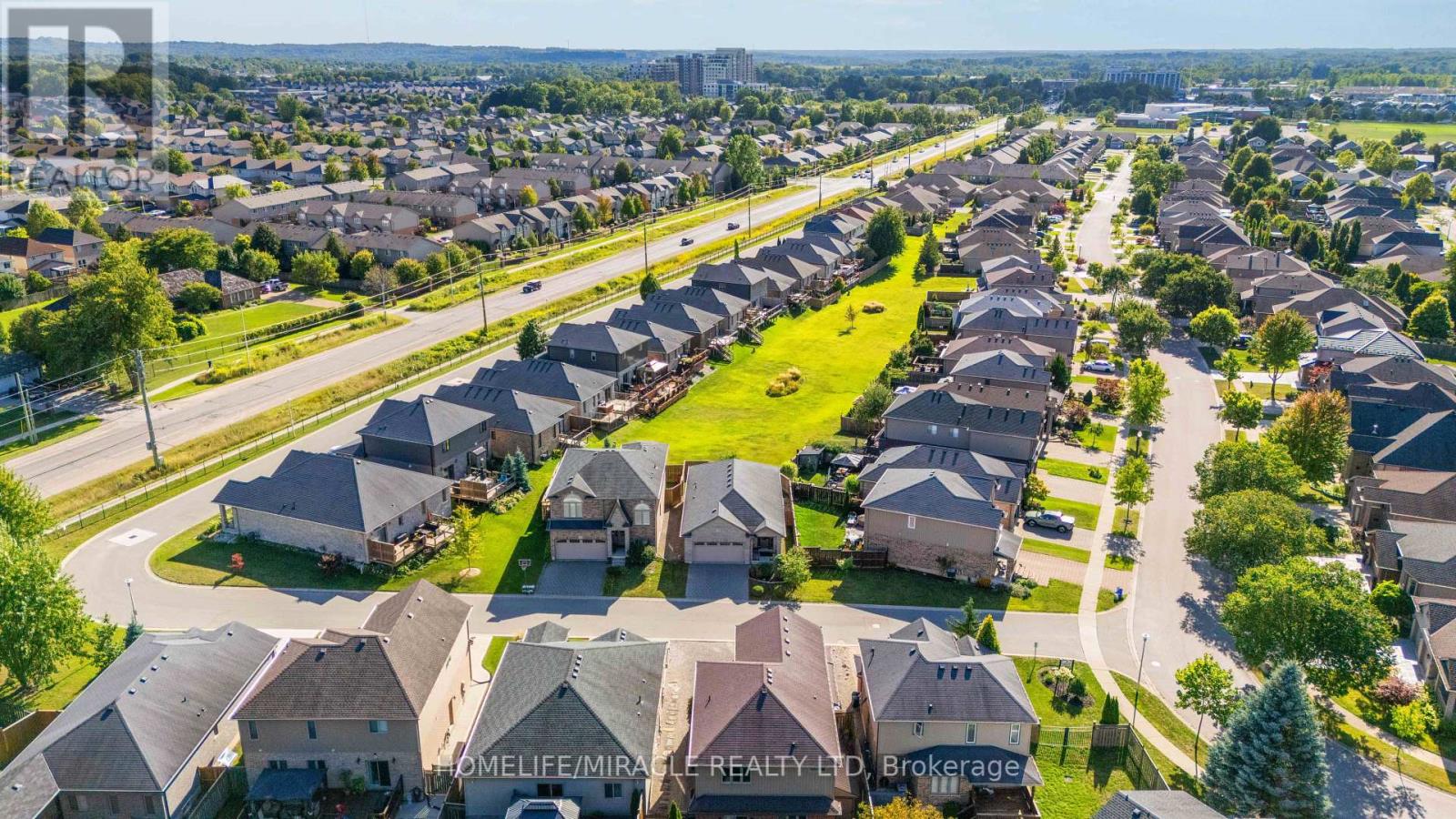 2 - 70 Tanoak Drive, London North, Ontario  N6G 5R3 - Photo 46 - X12371318