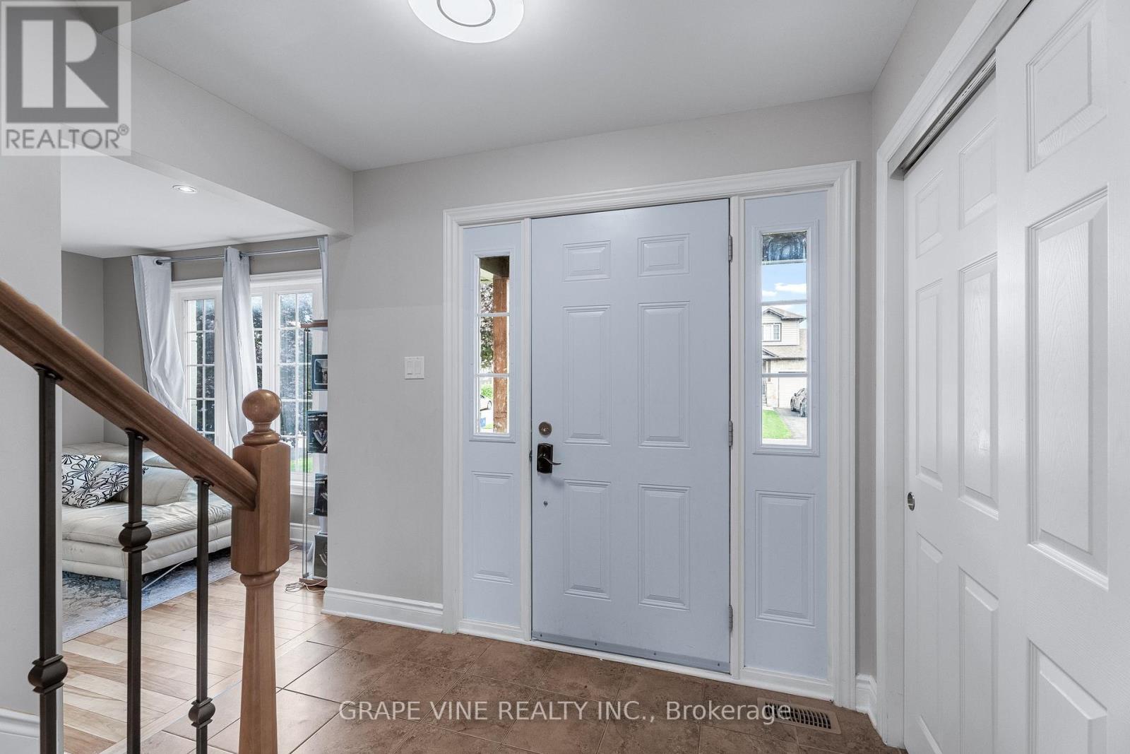 84 Settlement Lane, Russell, Ontario  K4R 0A4 - Photo 5 - X12277626