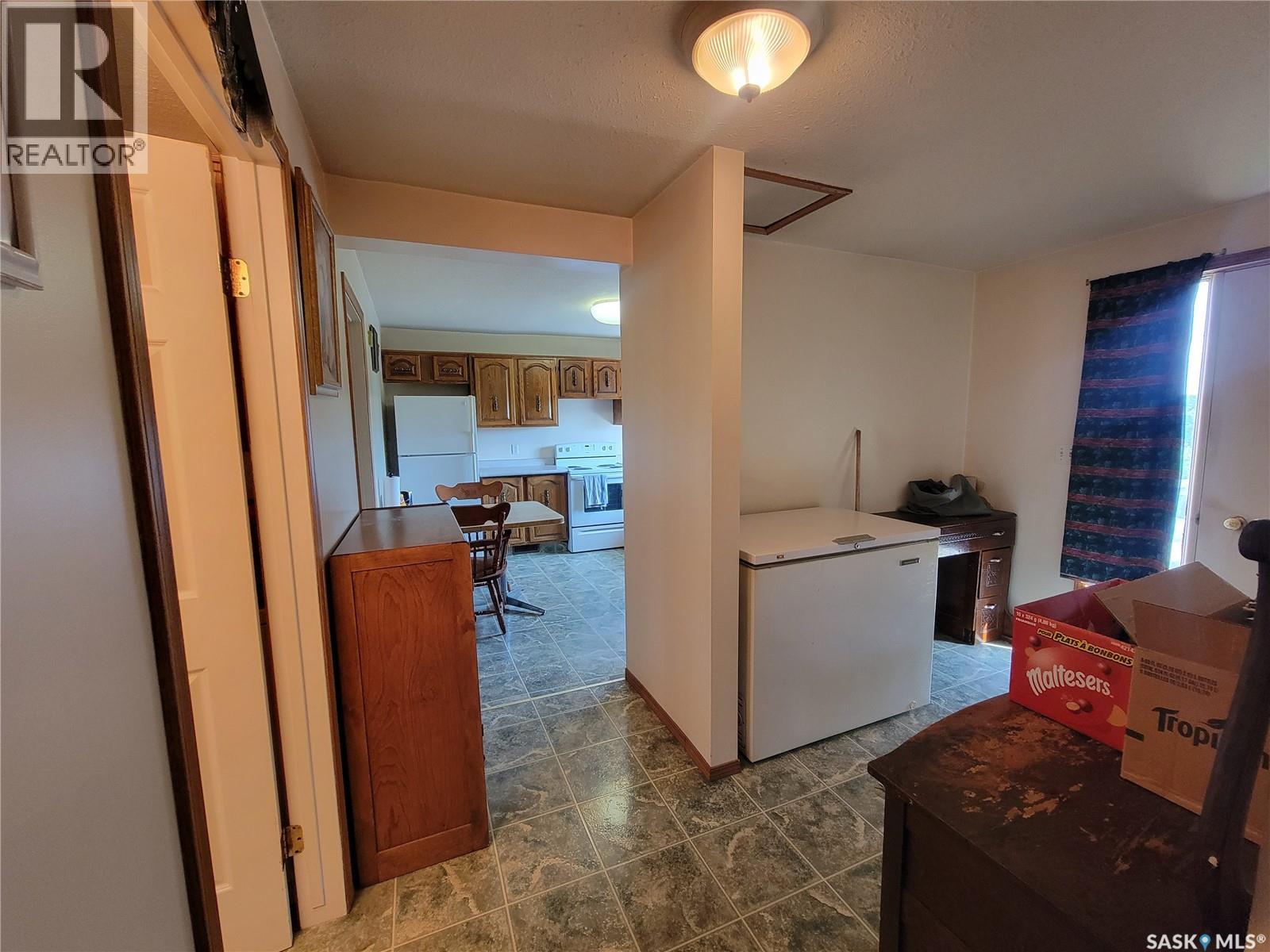 303 2nd Street, Denzil, Saskatchewan  S0L 2C0 - Photo 11 - SK003178