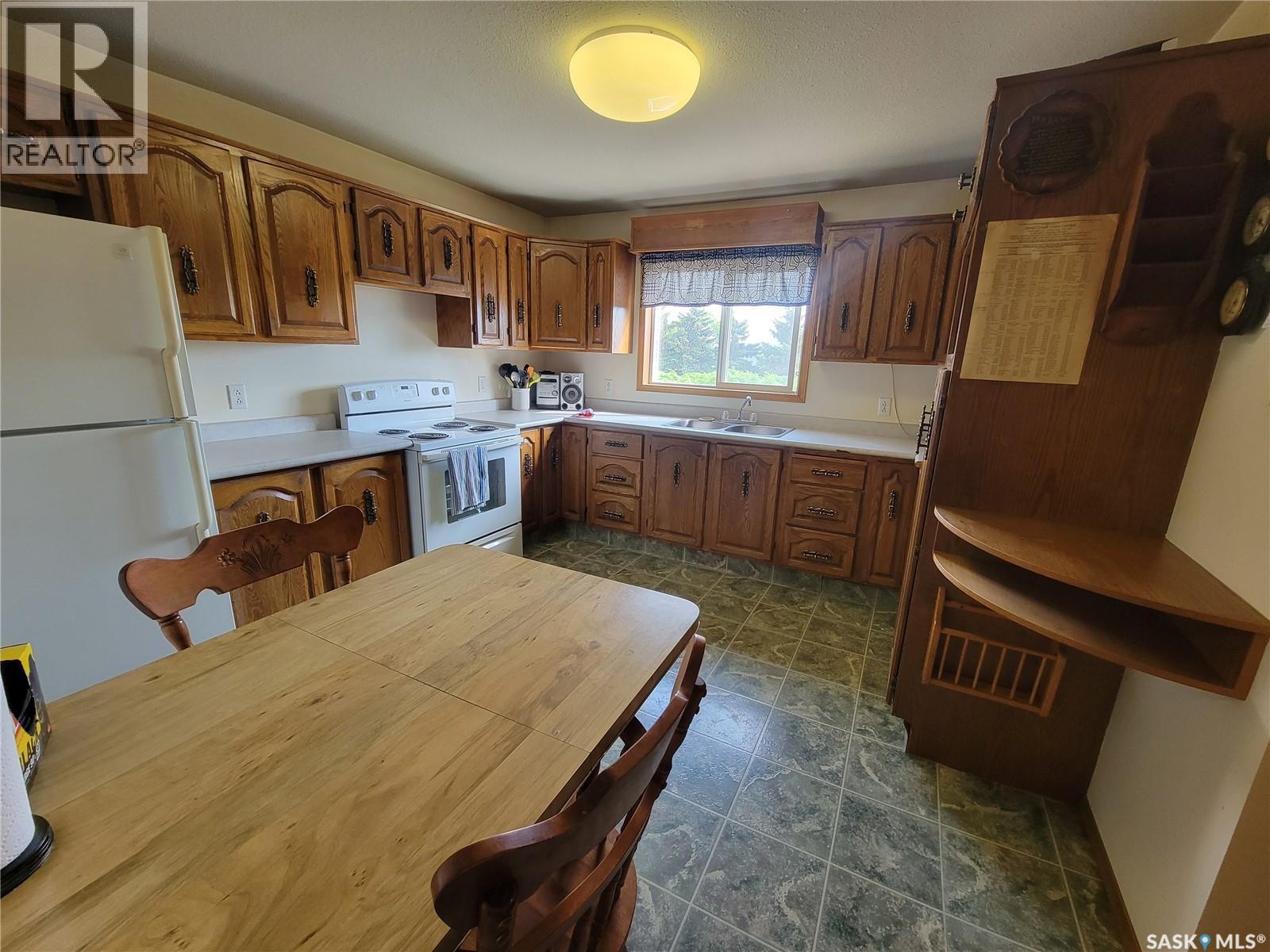 303 2nd Street, Denzil, Saskatchewan  S0L 2C0 - Photo 10 - SK003178