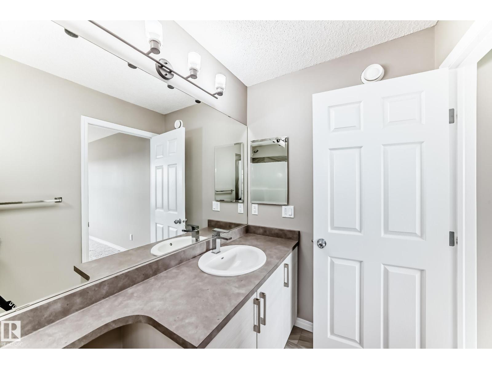 2271 Price Ln Sw, Edmonton, Alberta  T6W 3P9 - Photo 37 - E4455392