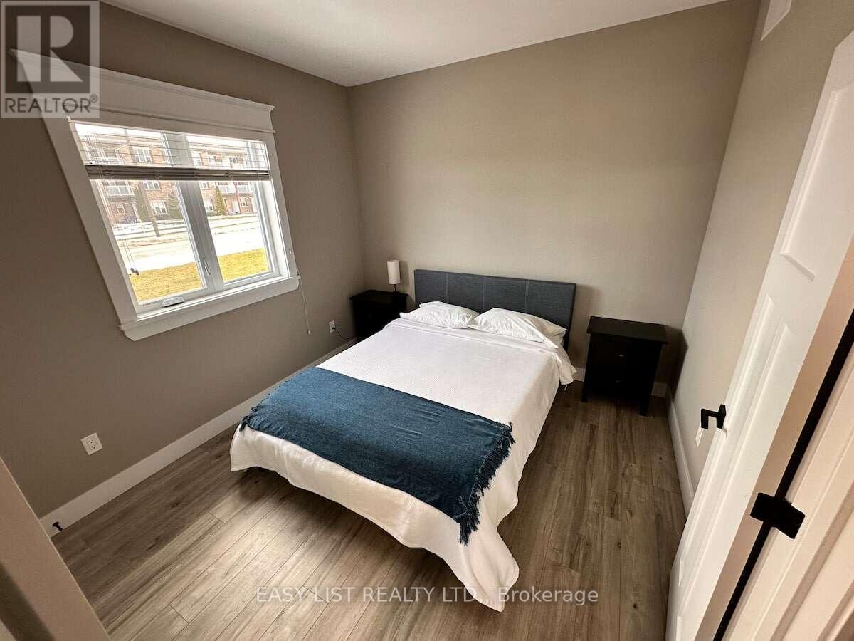 2 Creek Side Place, Lambton Shores, Ontario  N0M 1T0 - Photo 11 - X12371339