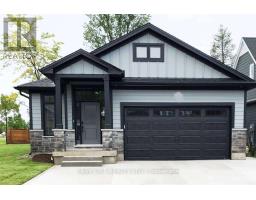 2 CREEK SIDE PLACE, Lambton Shores, Ontario