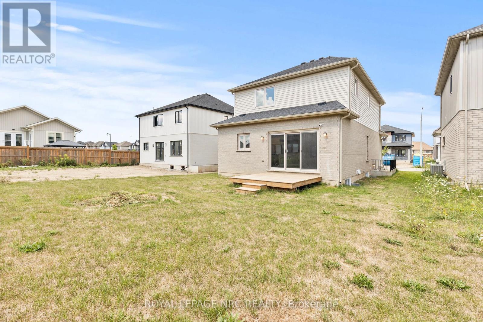25 Autumn Avenue, Thorold, Ontario  L2V 0H2 - Photo 40 - X12371360