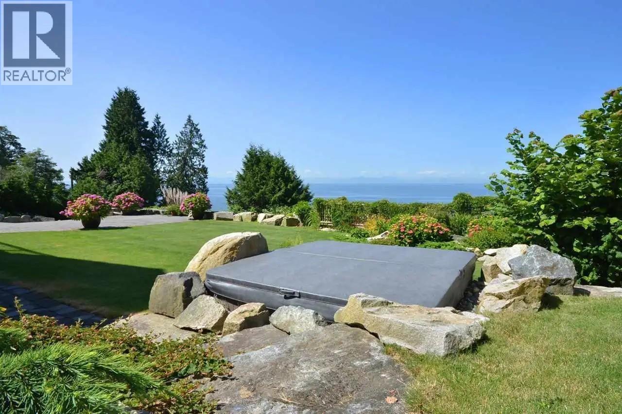 1698 Ocean Beach Esplanade, Gibsons, British Columbia  V0N 1V5 - Photo 17 - R3041660