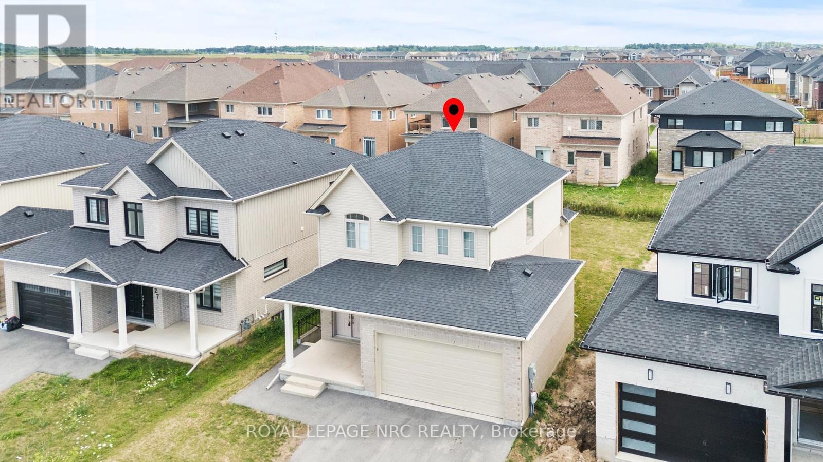 25 Autumn Avenue, Thorold, Ontario  L2V 0H2 - Photo 2 - X12371360