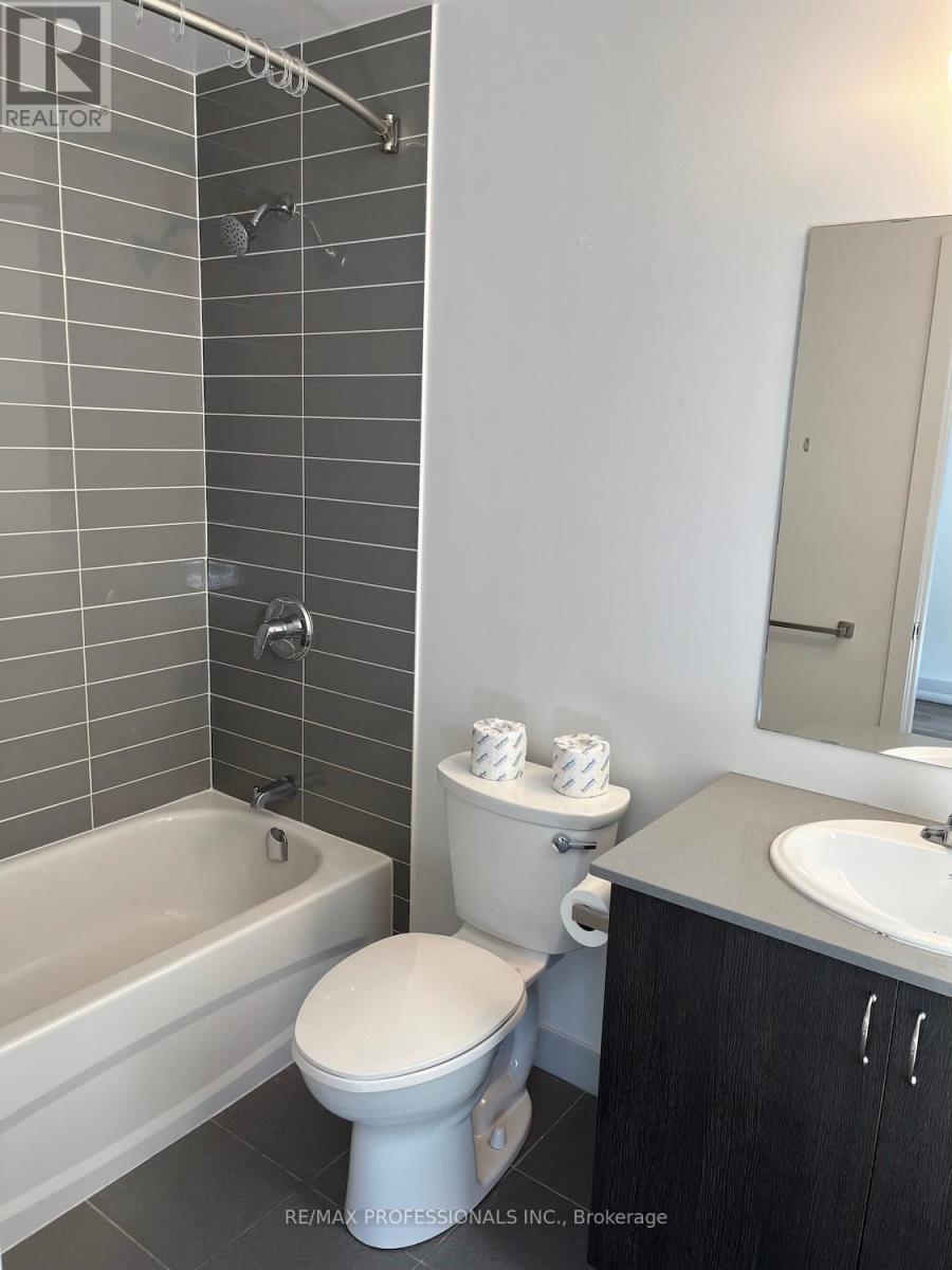 301 - 37 Antrim Crescent, Toronto, Ontario  M1P 0E8 - Photo 14 - E12371385
