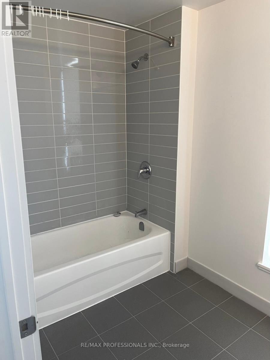 301 - 37 Antrim Crescent, Toronto, Ontario  M1P 0E8 - Photo 15 - E12371385