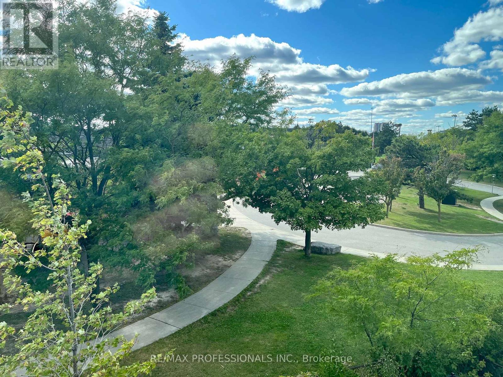 301 - 37 Antrim Crescent, Toronto, Ontario  M1P 0E8 - Photo 19 - E12371385