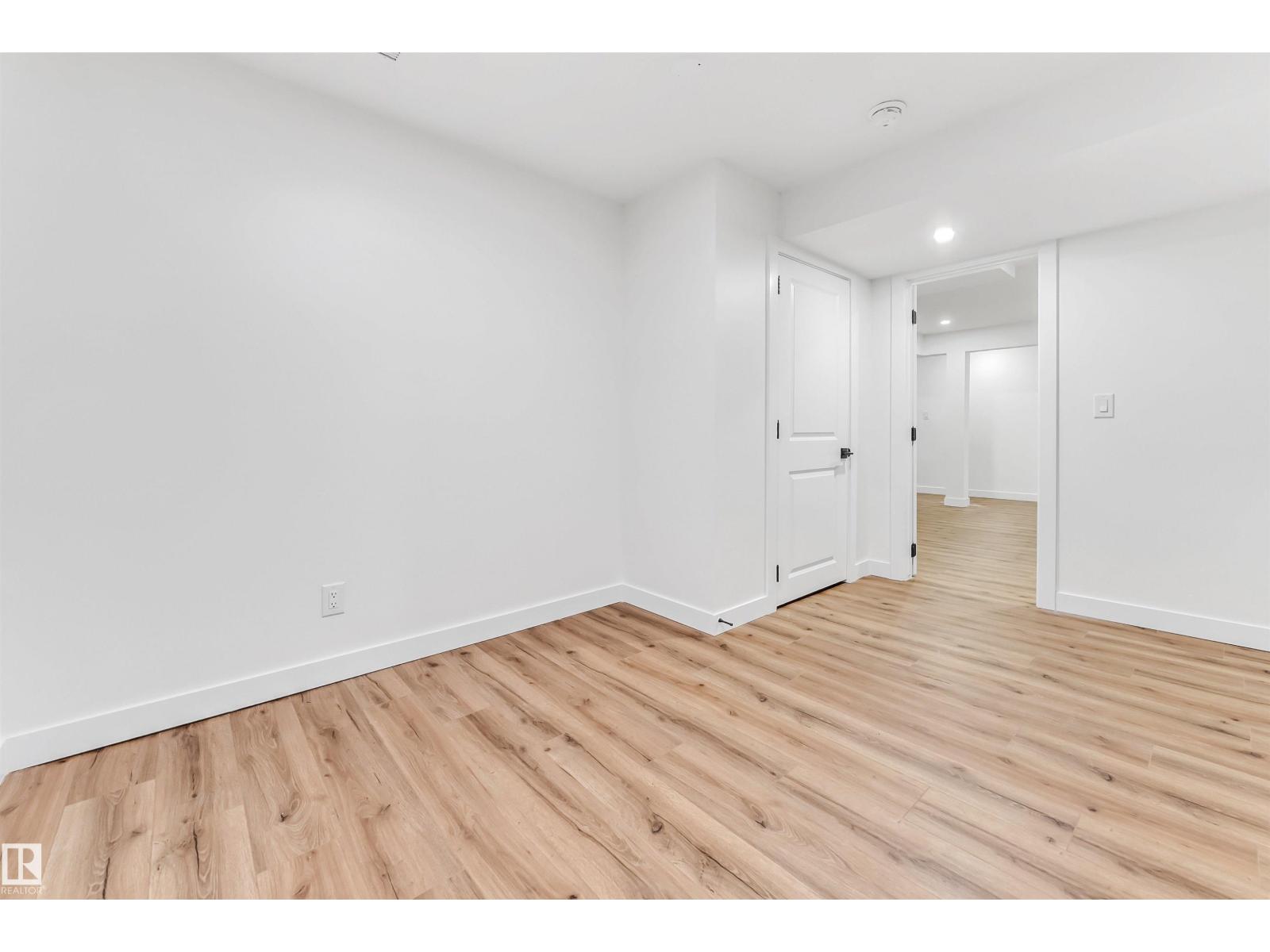 4616 32 Av Nw, Edmonton, Alberta  T6L 5J4 - Photo 37 - E4455402