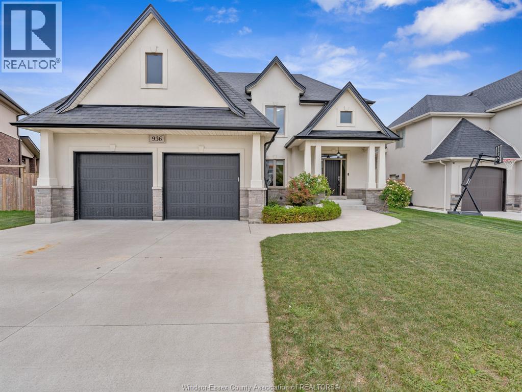 Property at 936 WESTWOOD image 2