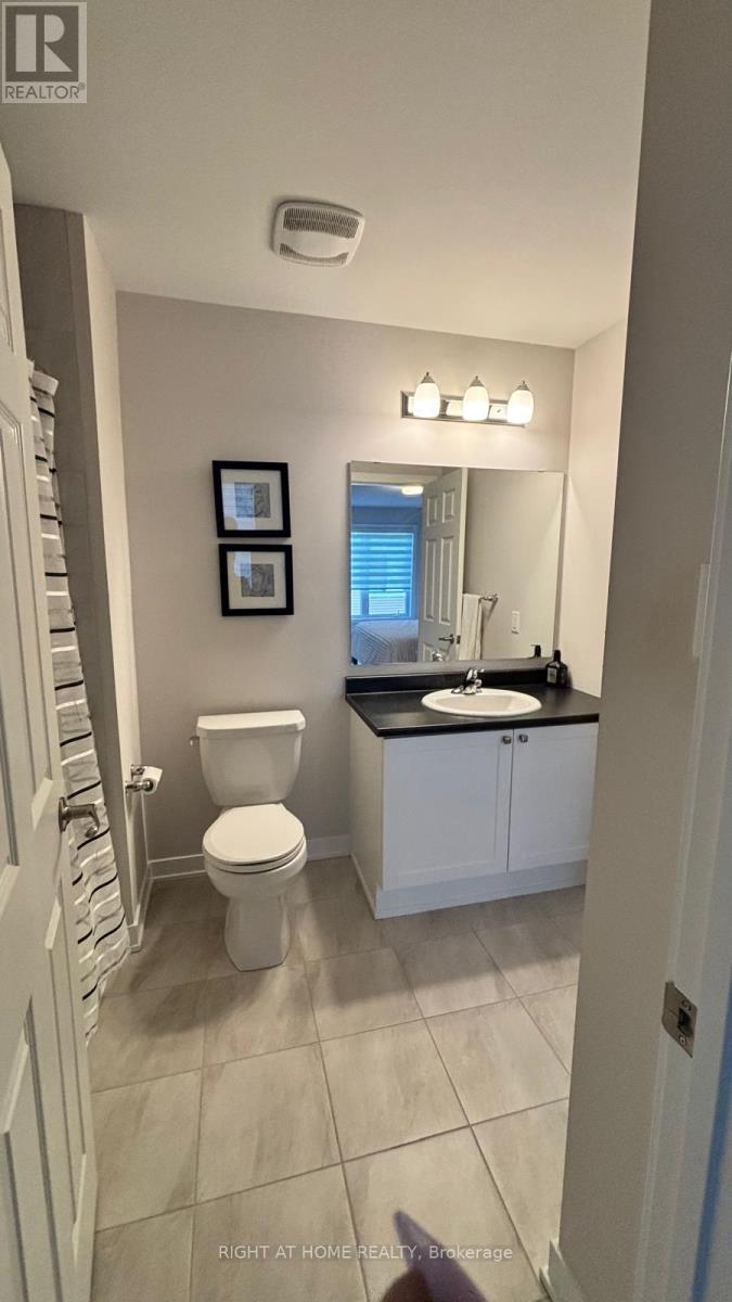 42 Stitch Mews, Ottawa, Ontario  K0A 2Z0 - Photo 10 - X12363831