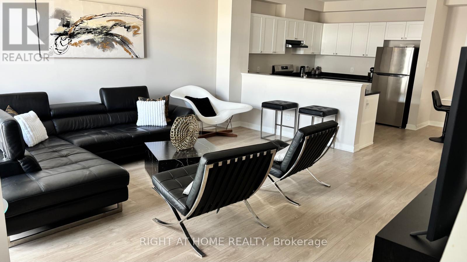 42 Stitch Mews, Ottawa, Ontario  K0A 2Z0 - Photo 3 - X12363831