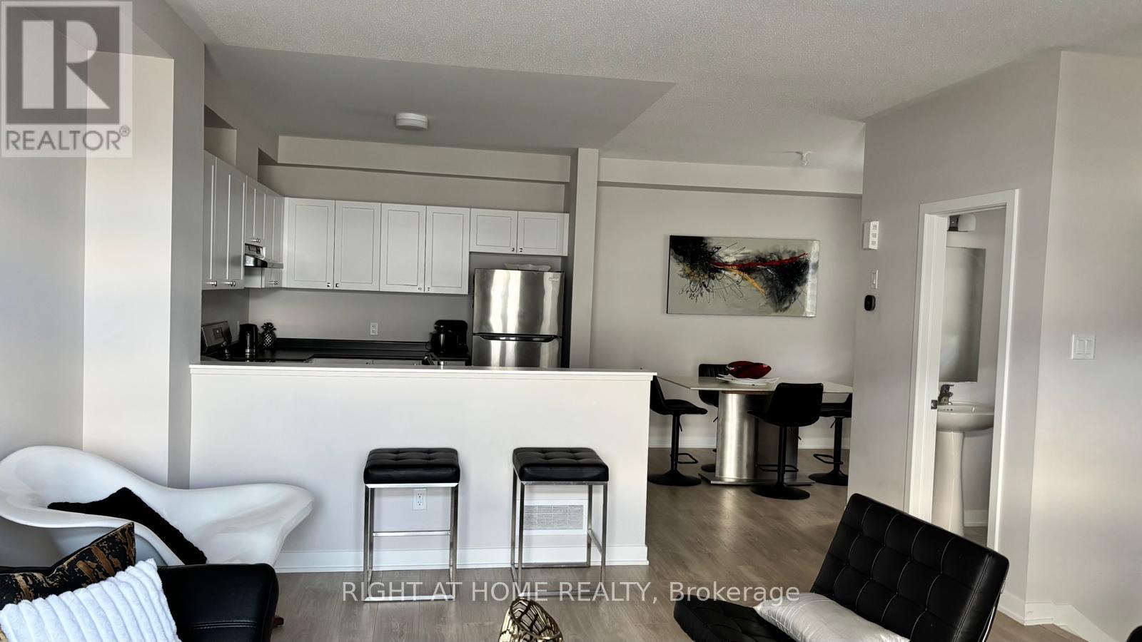 42 Stitch Mews, Ottawa, Ontario  K0A 2Z0 - Photo 8 - X12363831