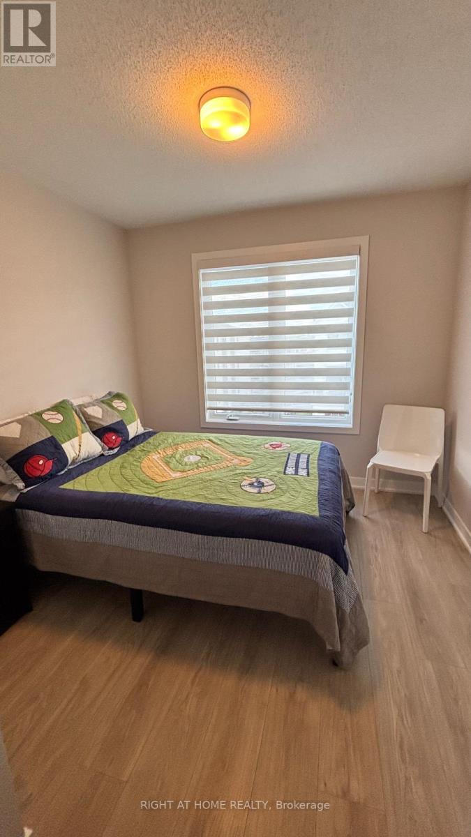 42 Stitch Mews, Ottawa, Ontario  K0A 2Z0 - Photo 13 - X12363831