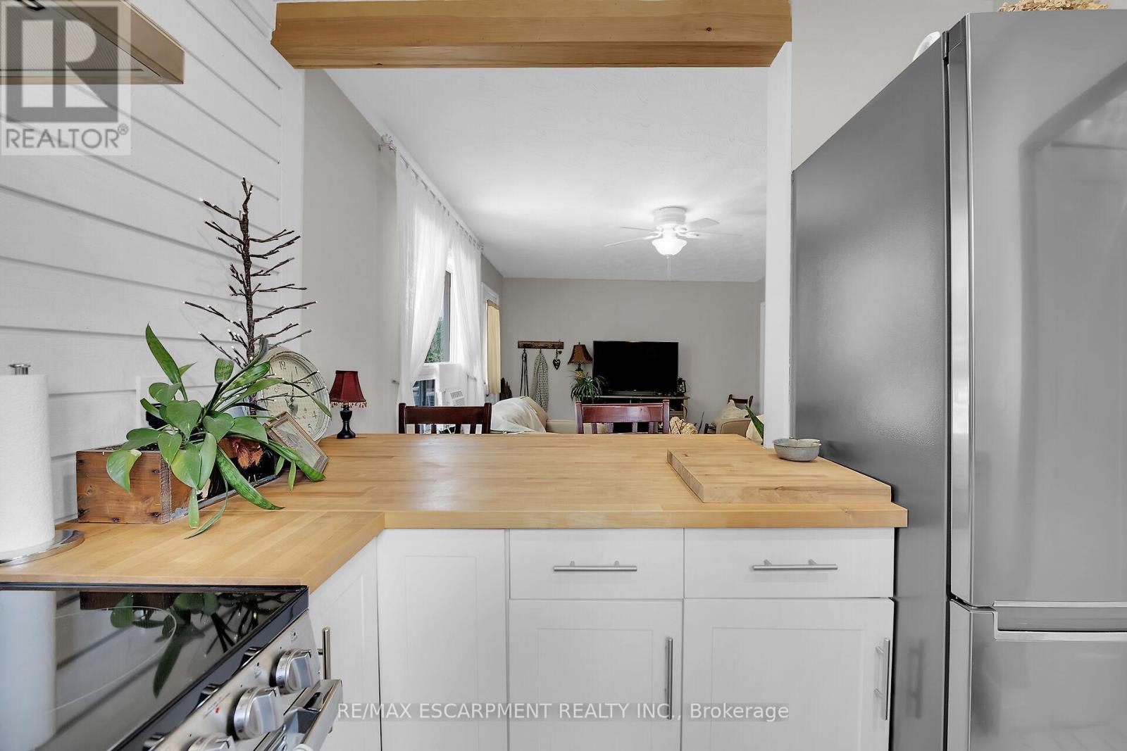 4 Nanticoke Valley Road, Haldimand, Ontario  N0A 1L0 - Photo 11 - X12285759