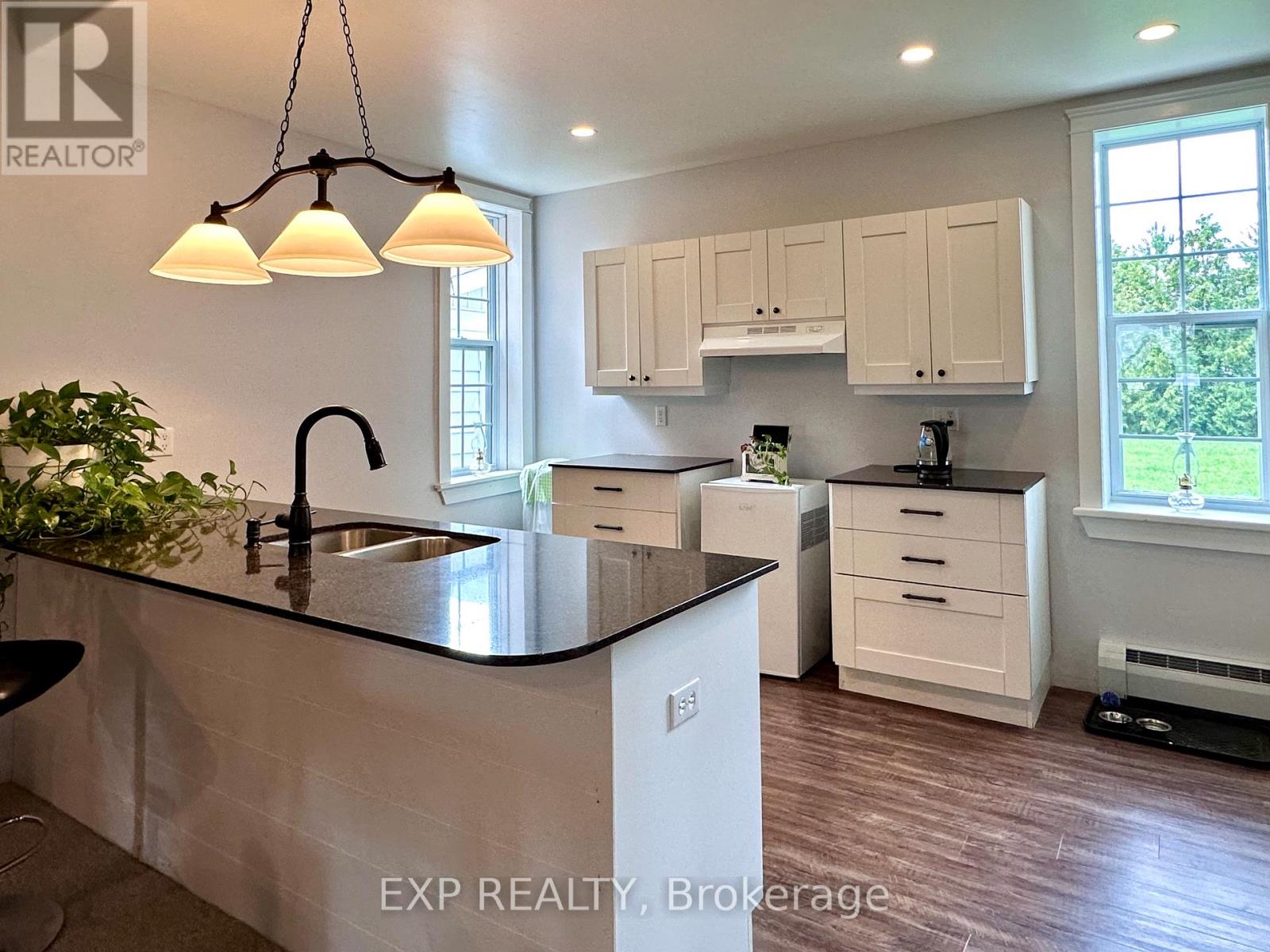 76 Sarah Street, Lambton Shores, Ontario  N0M 2M0 - Photo 13 - X12371428