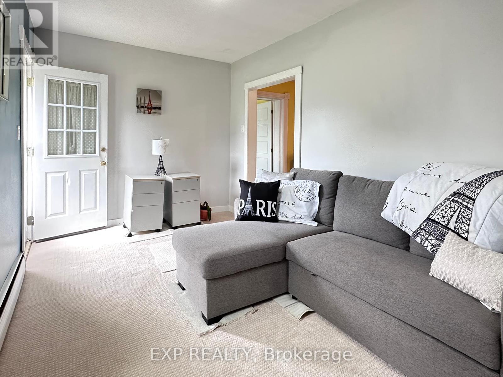 76 Sarah Street, Lambton Shores, Ontario  N0M 2M0 - Photo 20 - X12371428