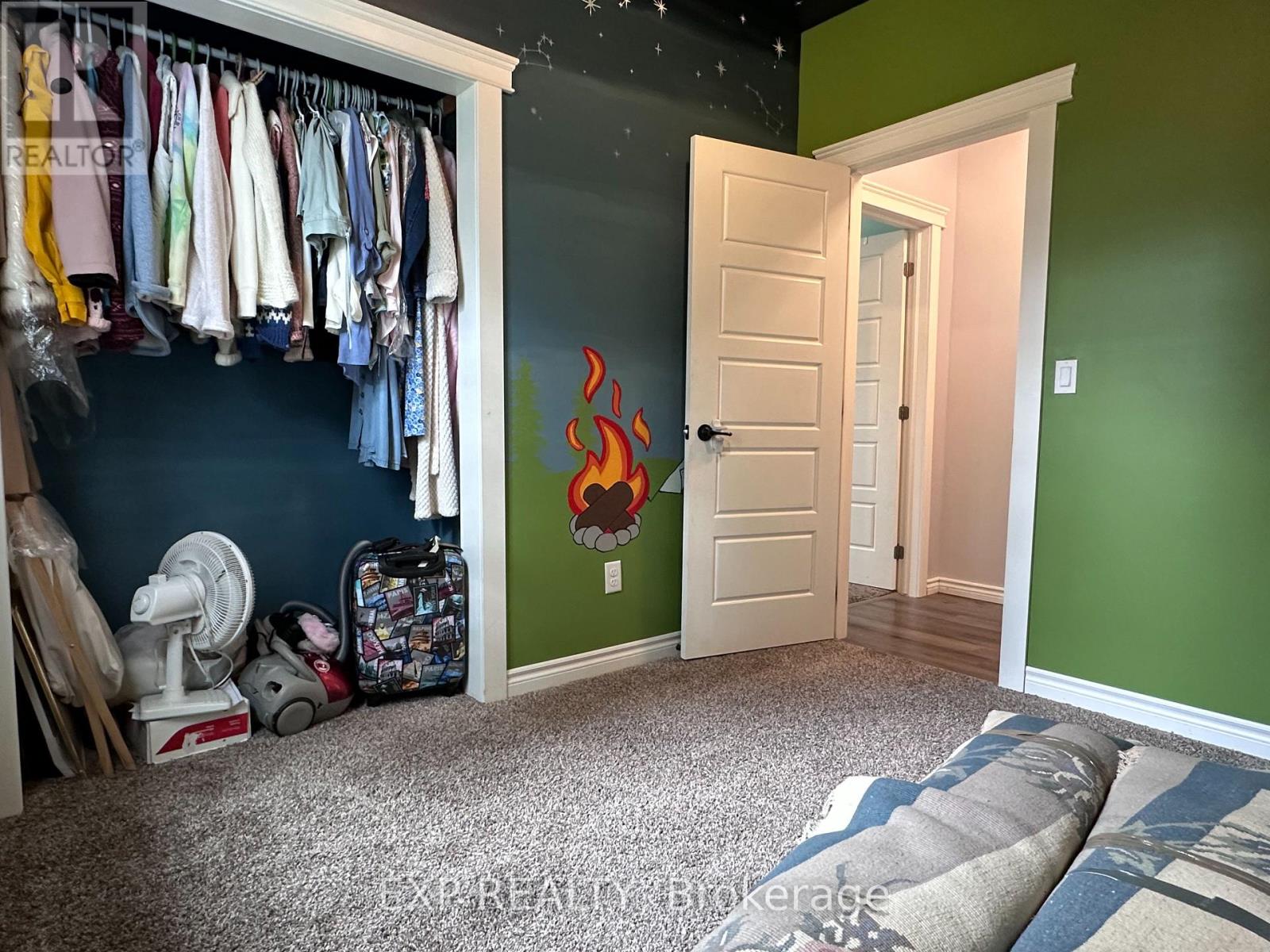 76 Sarah Street, Lambton Shores, Ontario  N0M 2M0 - Photo 6 - X12371428