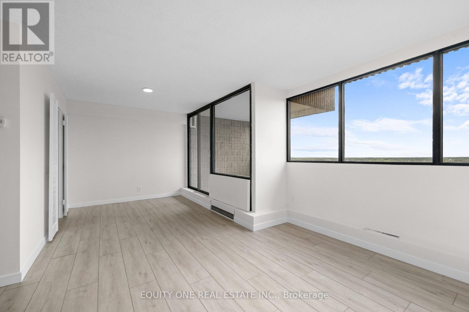 Property at 1801 - 1285 CAHILL DRIVE image 4