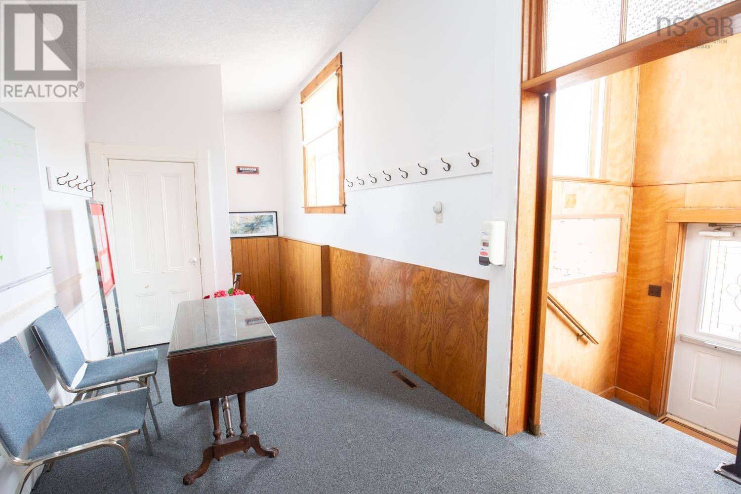110 Salmon River Road, Valley, Nova Scotia  B6L 2S5 - Photo 8 - 202507474