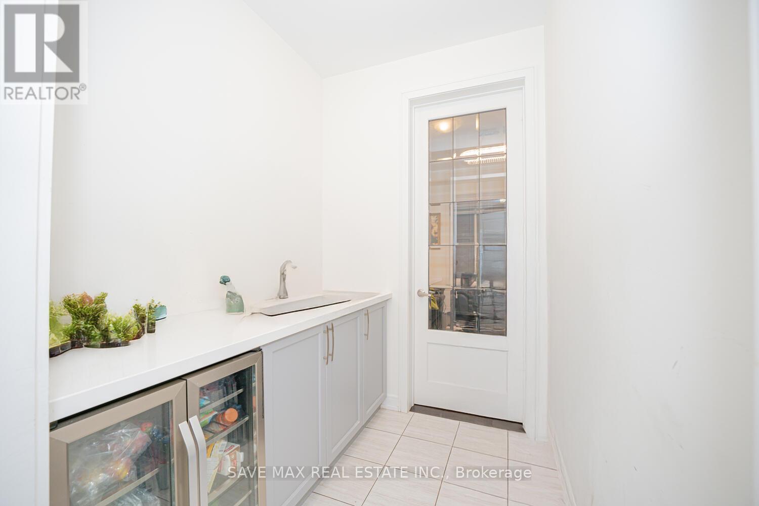 23 Hendricks Crescent, Brampton, Ontario  L6Y 4L2 - Photo 15 - W12371444