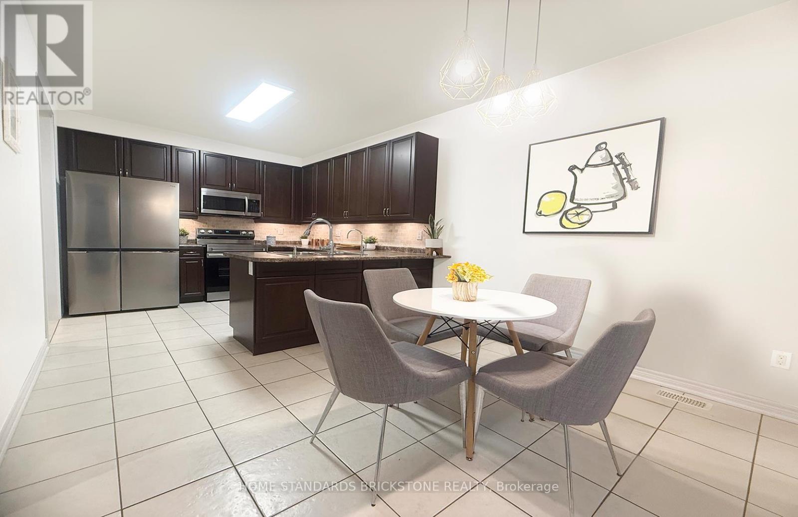 Property at 2465 QUETICO CRESCENT image 4