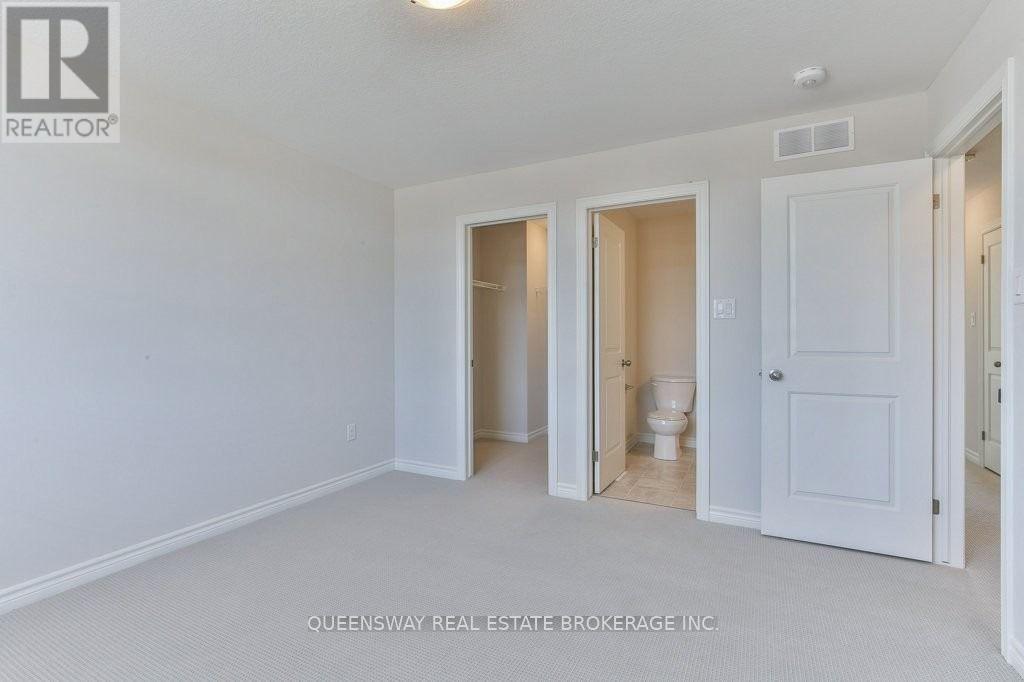 1361 Michael Circle, London East, Ontario  N5V 0B8 - Photo 10 - X12371420