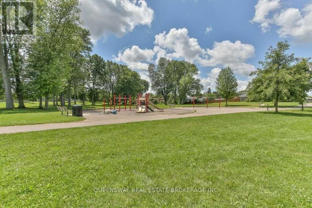 1361 Michael Circle, London East, Ontario  N5V 0B8 - Photo 18 - X12371420