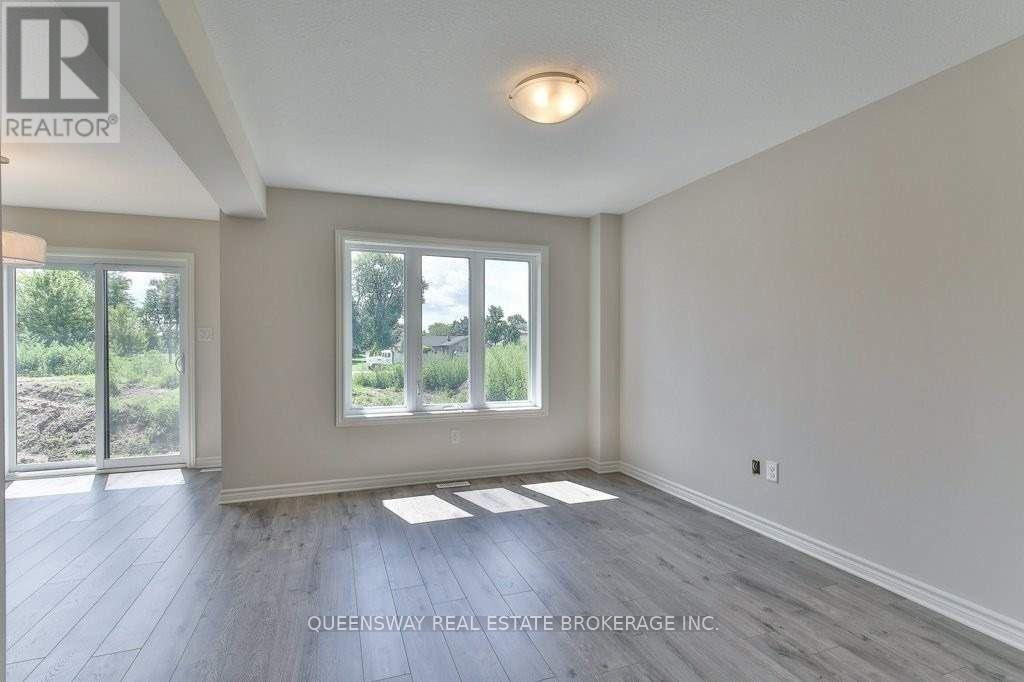 1361 Michael Circle, London East, Ontario  N5V 0B8 - Photo 7 - X12371420