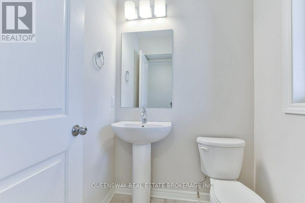 1361 Michael Circle, London East, Ontario  N5V 0B8 - Photo 8 - X12371420