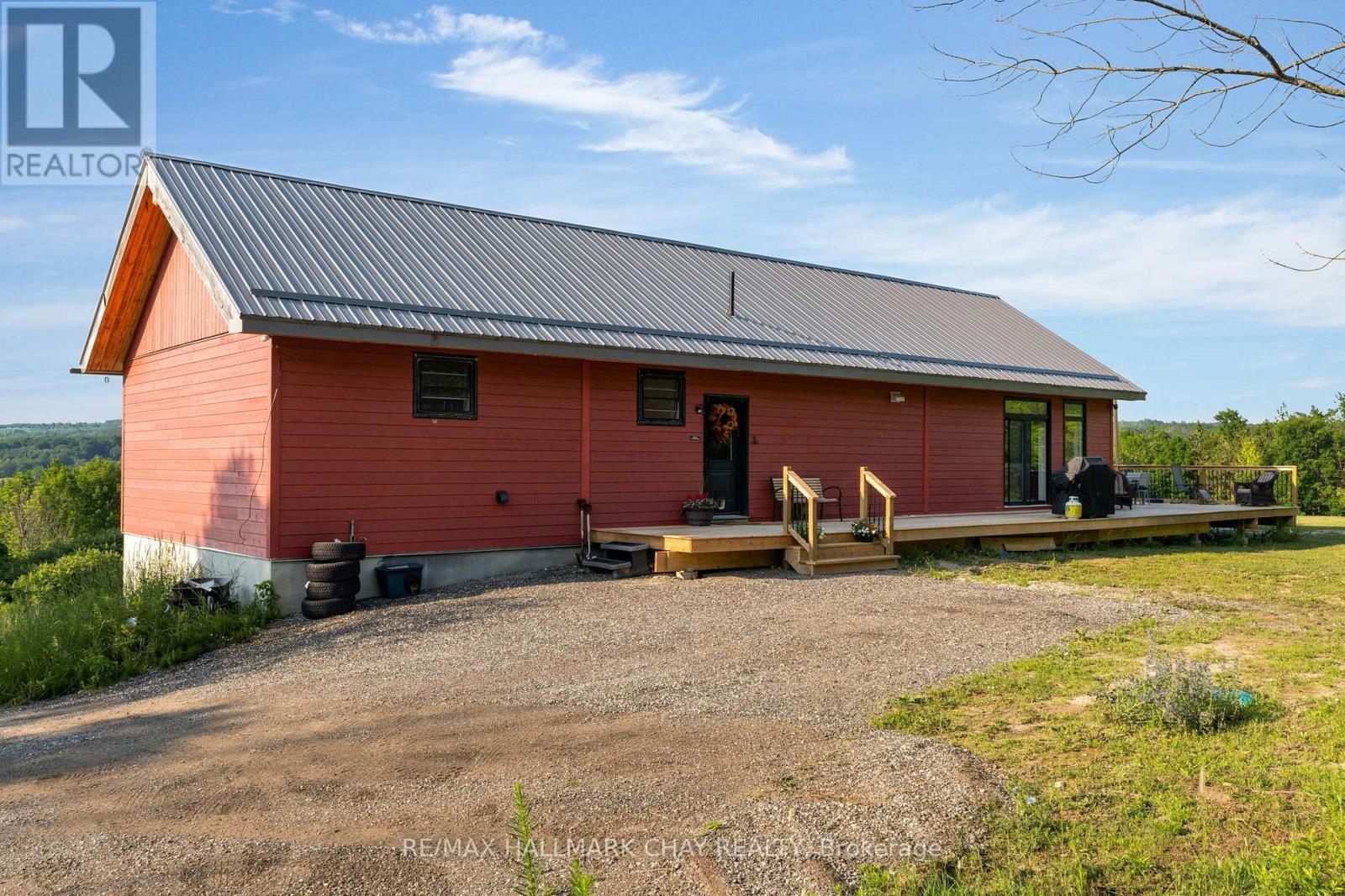 7724 County Road 9, Clearview, Ontario  L0M 1G0 - Photo 3 - S12355247