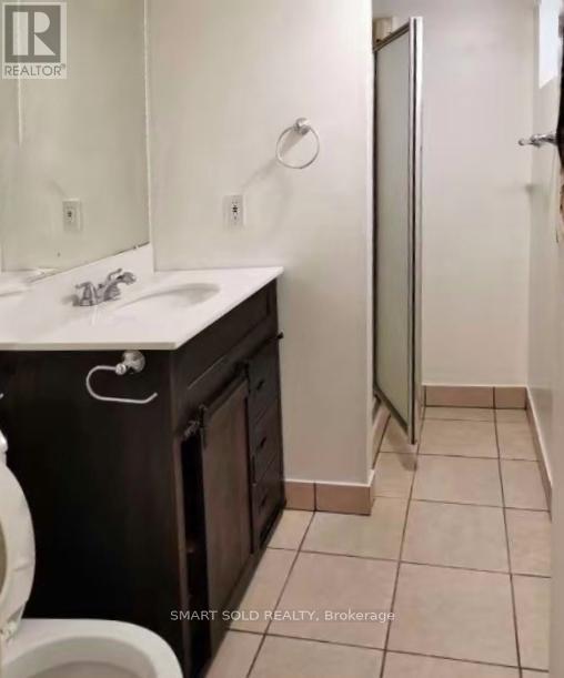 2 - 223 Browndale Cres Lower, Richmond Hill, Ontario  L4C 3H9 - Photo 8 - N12371457