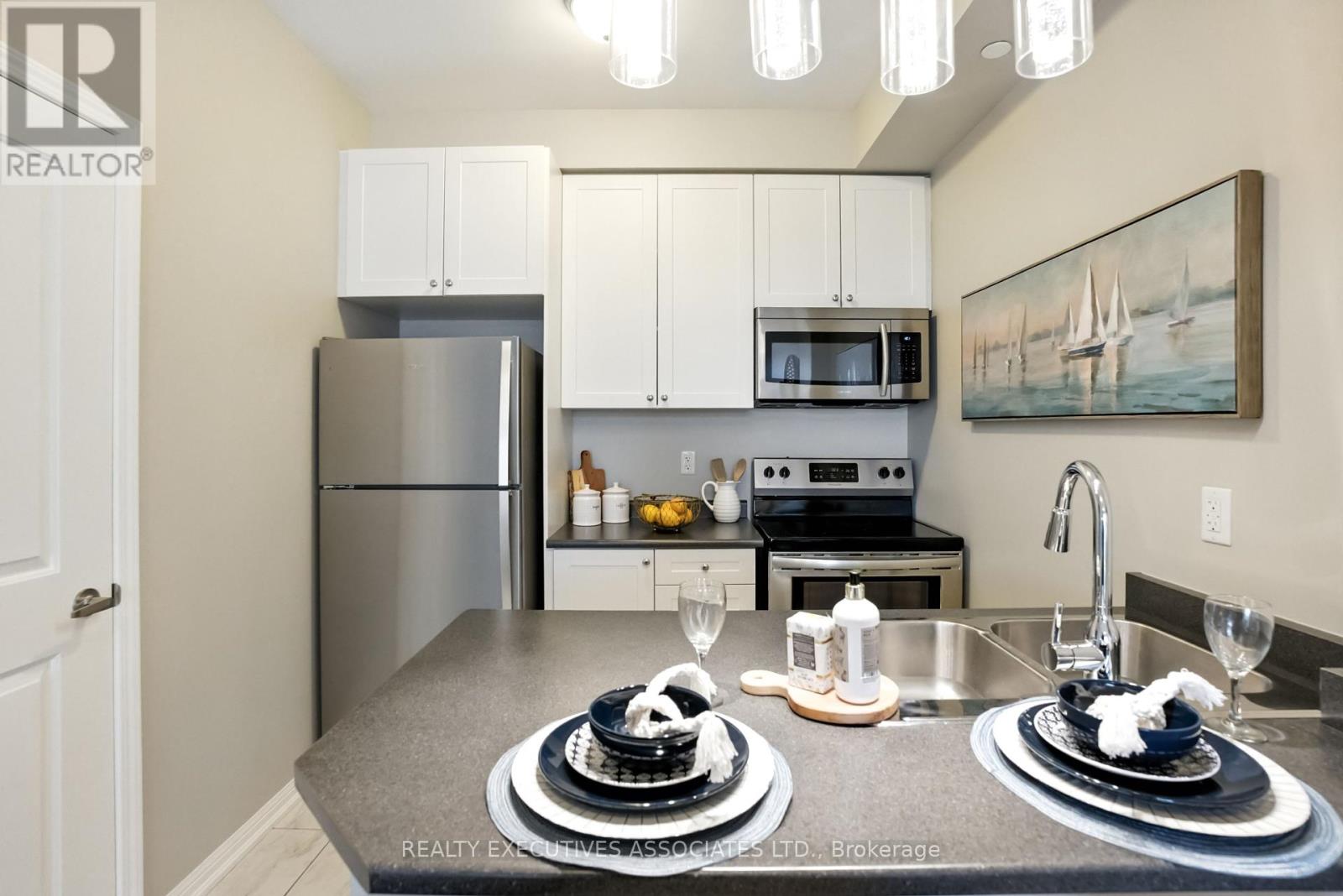 411 - 84 Aspen Springs Drive, Clarington, Ontario  L1C 0V3 - Photo 9 - E12252671