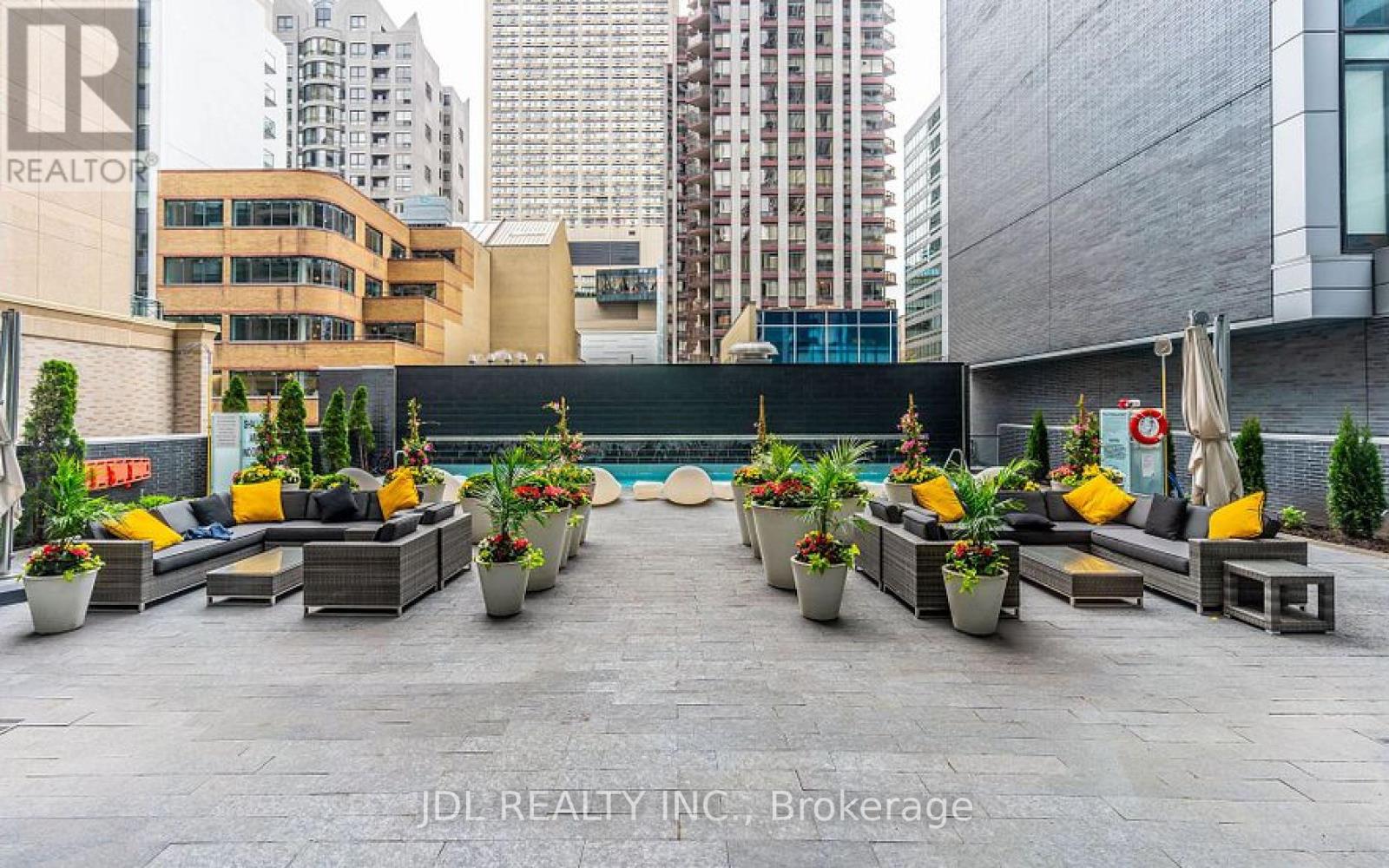 3609 - 42 Charles Street E, Toronto, Ontario  M4Y 1T4 - Photo 2 - C12371459