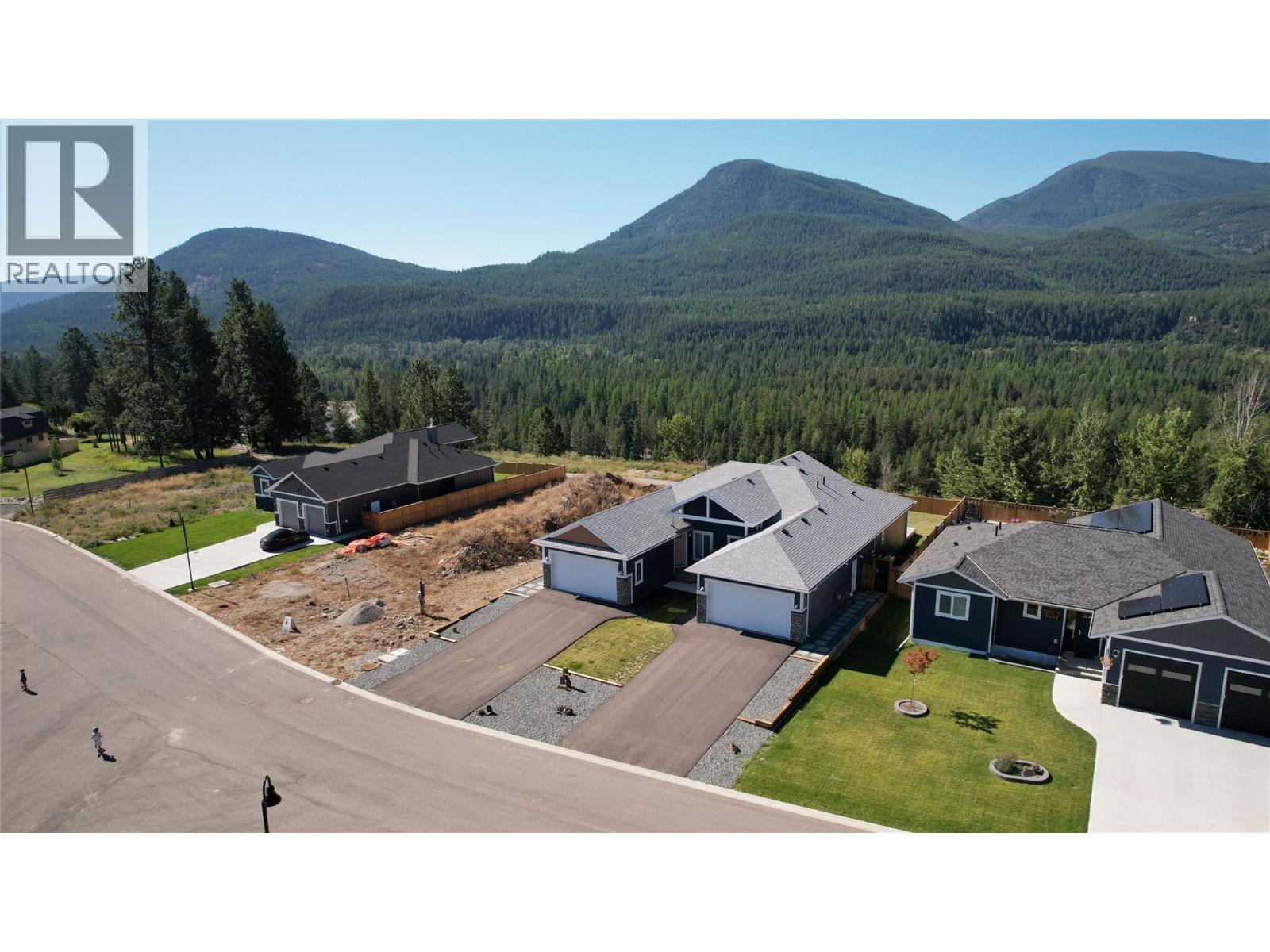 739 St Mary River Drive, Kimberley, British Columbia