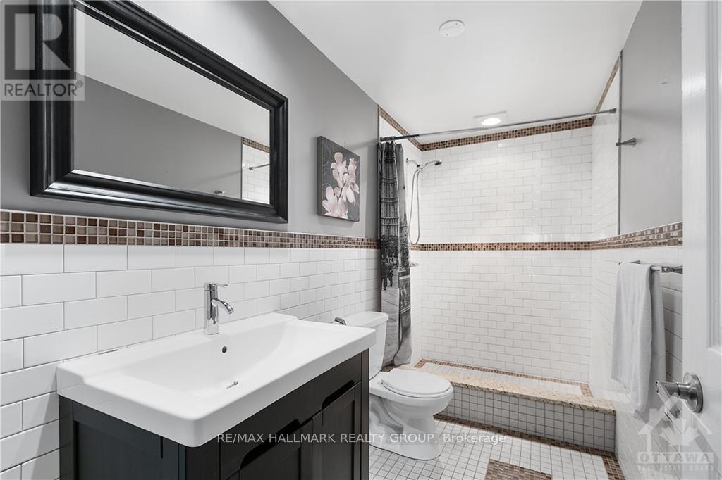 4464 Shoreline Drive, Ottawa, Ontario  K1V 1R7 - Photo 25 - X12371487