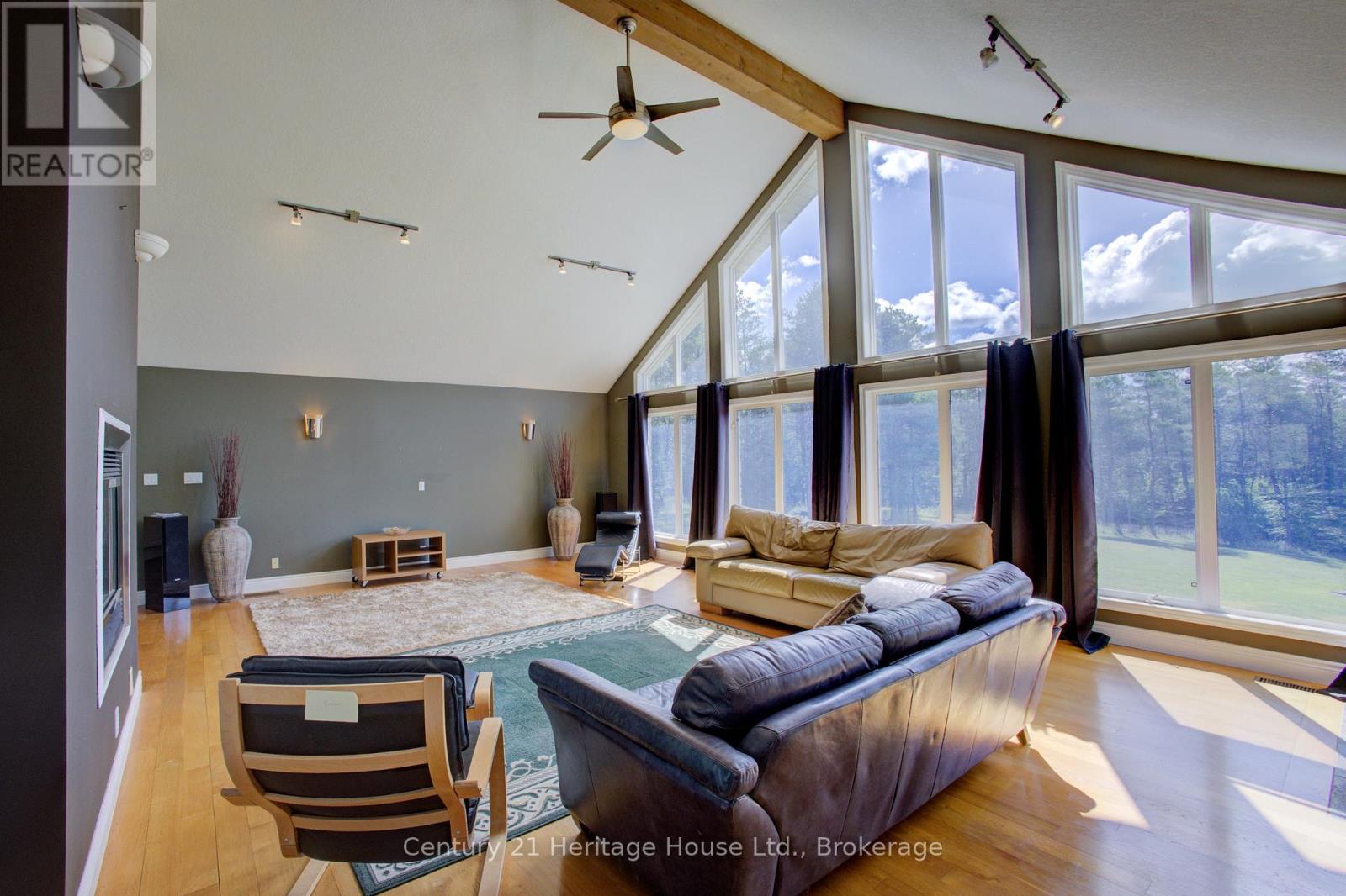 323179 Durham Road E, West Grey, Ontario  N0G 1R0 - Photo 14 - X12371489
