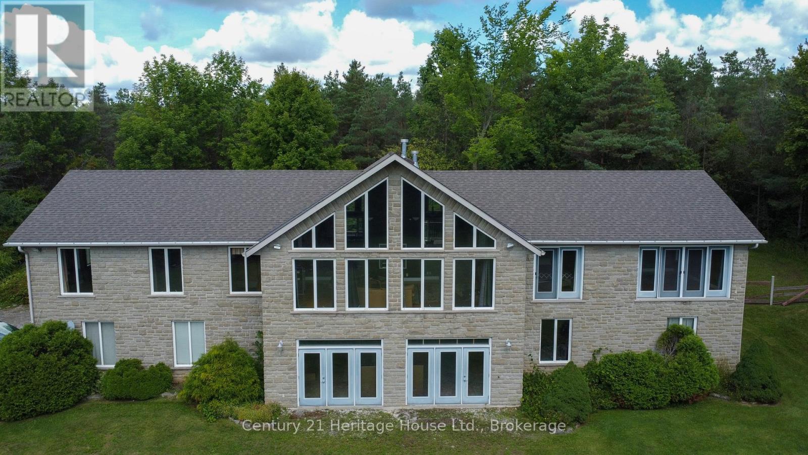 323179 Durham Road E, West Grey, Ontario  N0G 1R0 - Photo 2 - X12371489