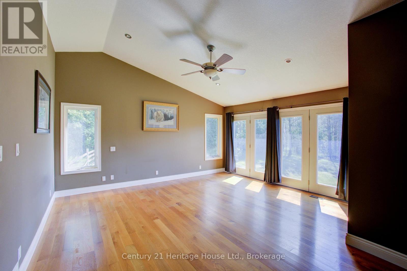 323179 Durham Road E, West Grey, Ontario  N0G 1R0 - Photo 24 - X12371489