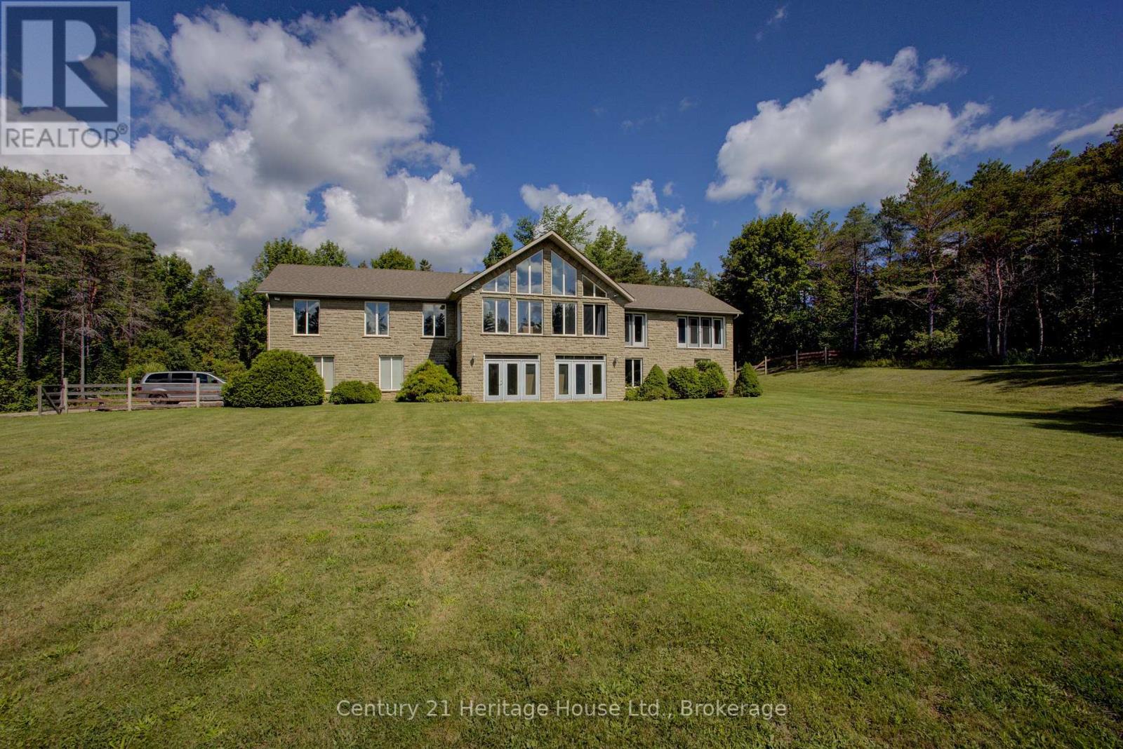 323179 Durham Road E, West Grey, Ontario  N0G 1R0 - Photo 3 - X12371489