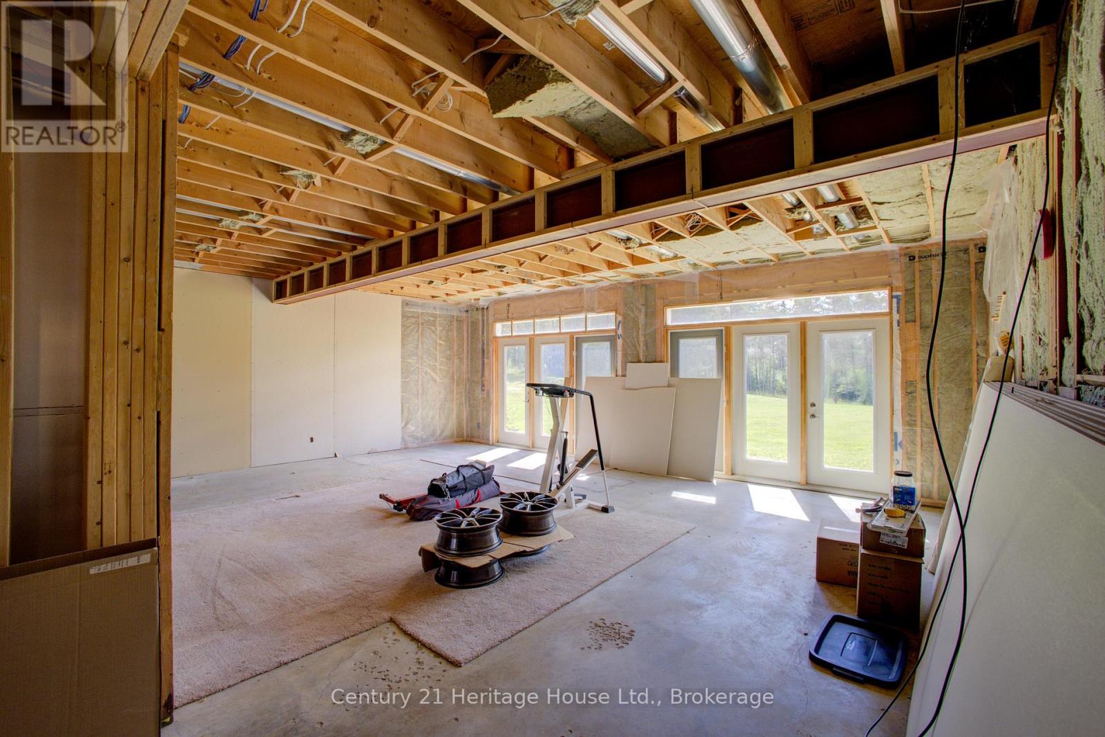 323179 Durham Road E, West Grey, Ontario  N0G 1R0 - Photo 33 - X12371489