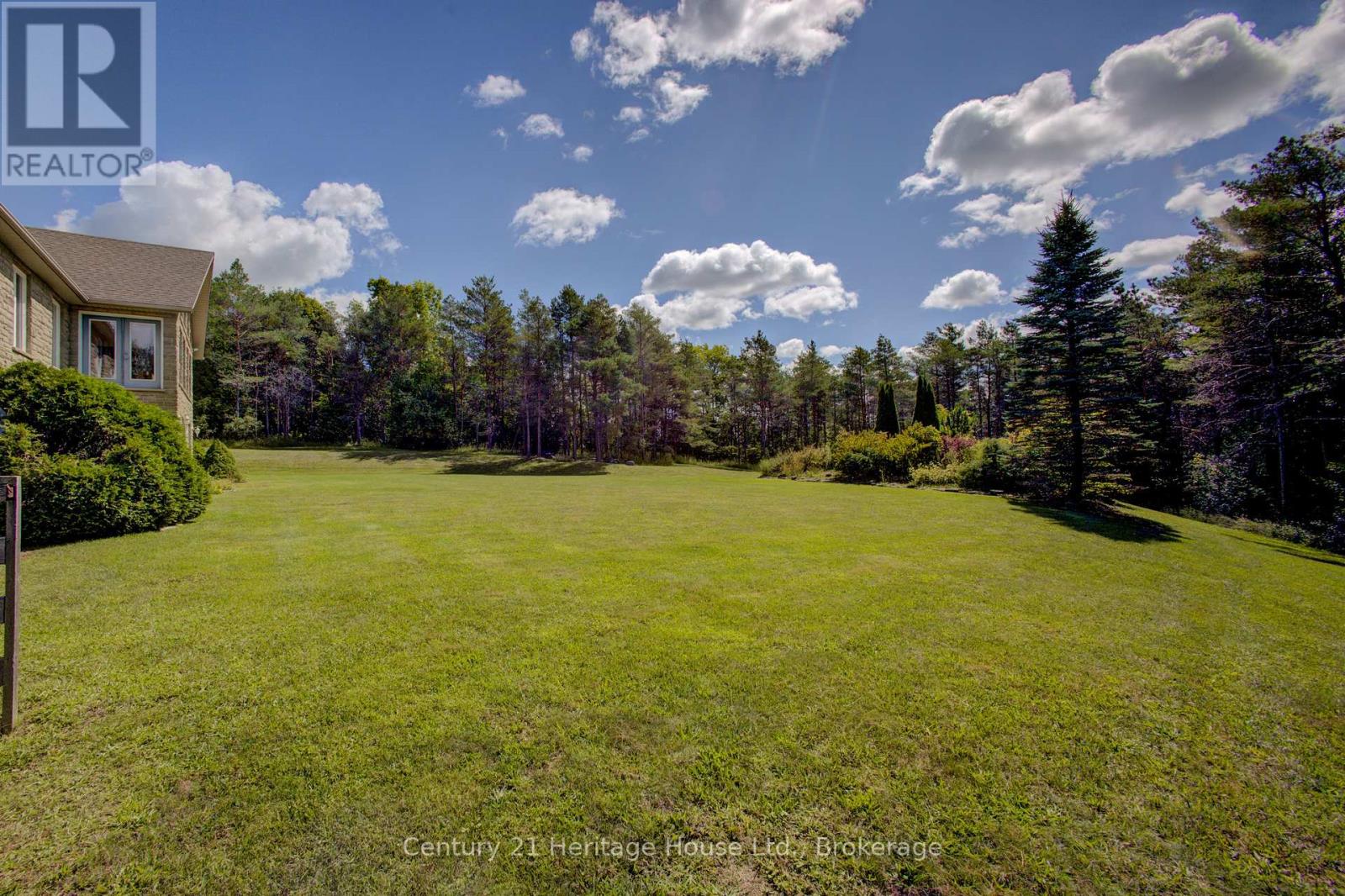 323179 Durham Road E, West Grey, Ontario  N0G 1R0 - Photo 40 - X12371489