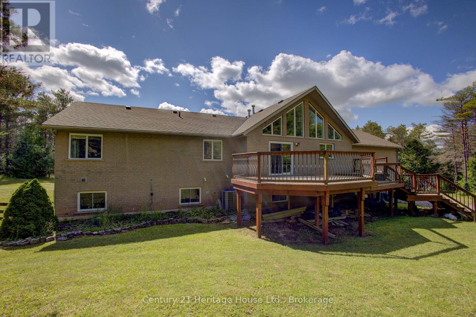 323179 Durham Road E, West Grey, Ontario  N0G 1R0 - Photo 44 - X12371489