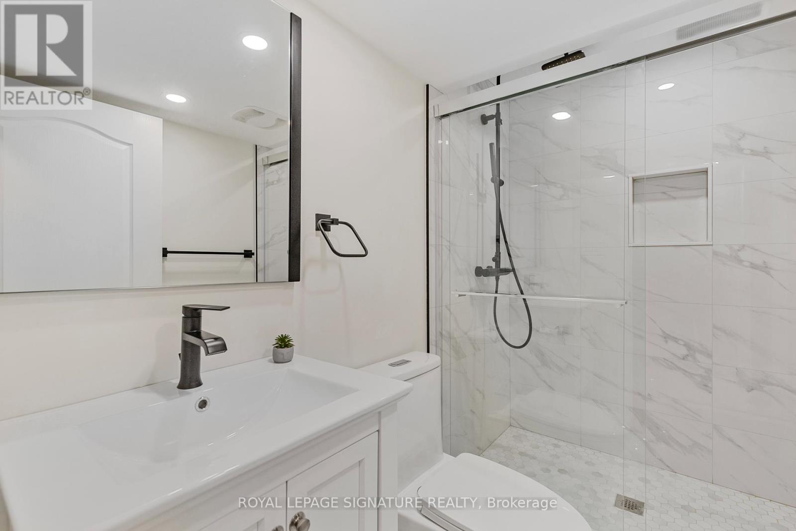25 - 2295 Rochester Circle, Oakville, Ontario  L6M 5C9 - Photo 43 - W12369426